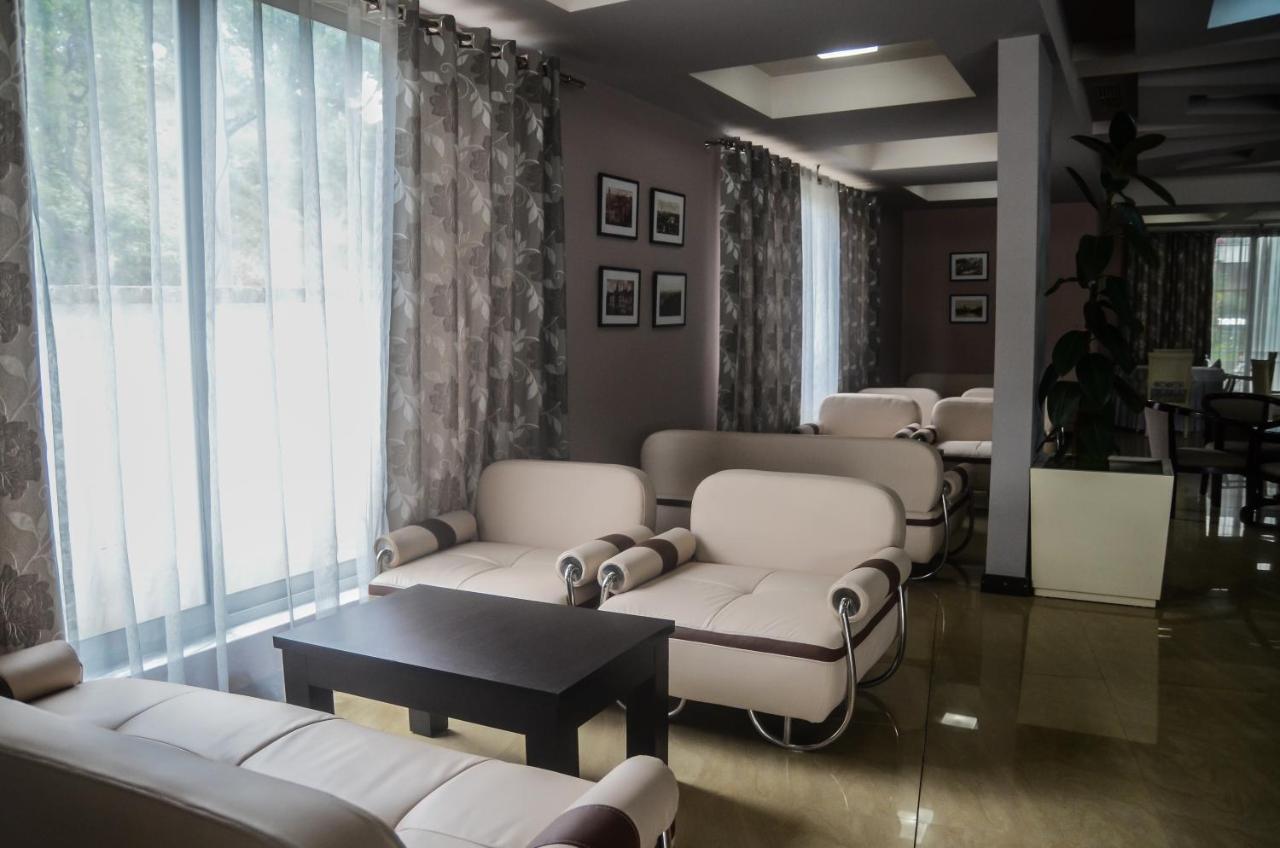 Imperial Hotel Ih Elbasan Eksteriør billede