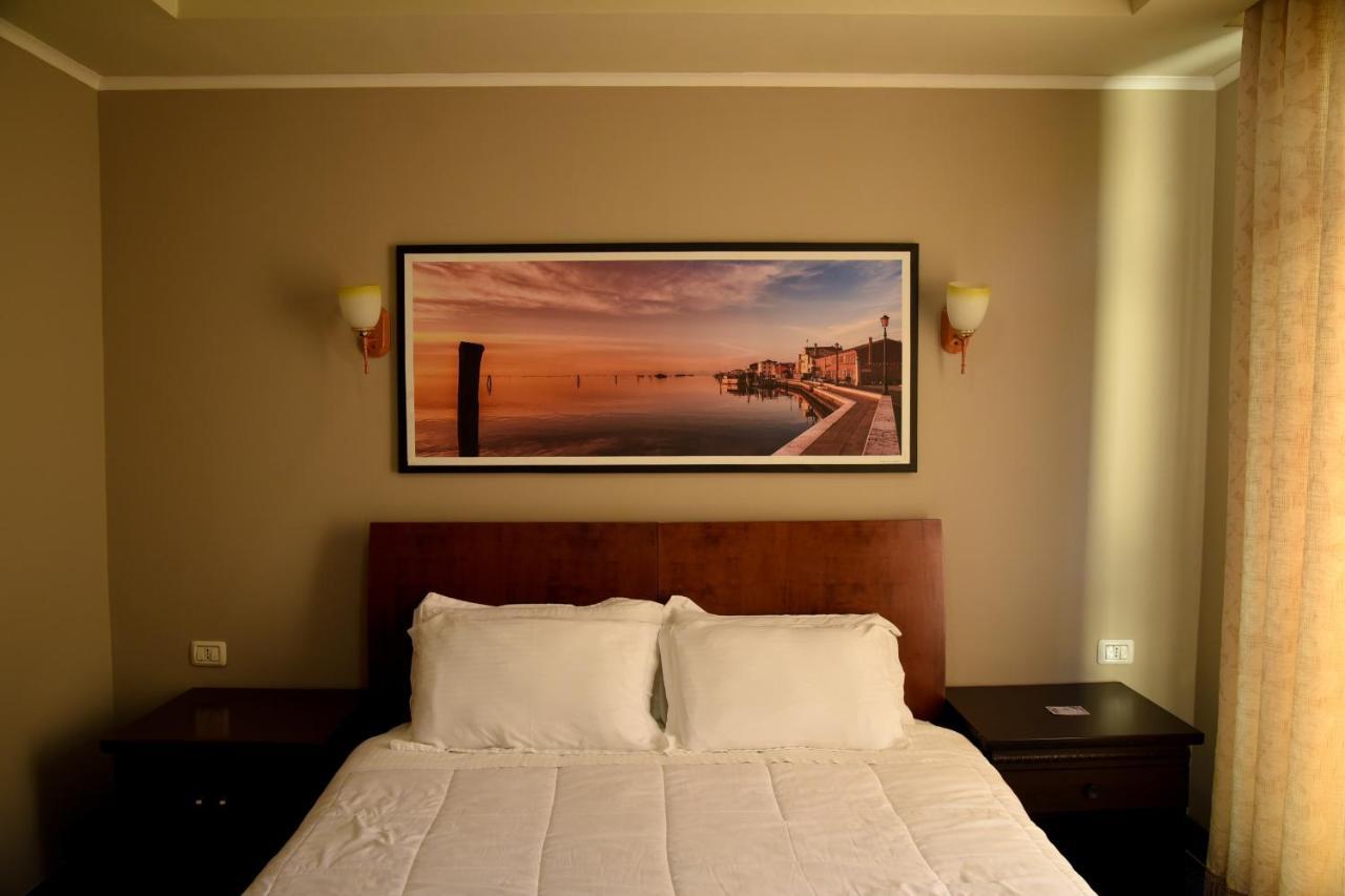 Imperial Hotel Ih Elbasan Eksteriør billede