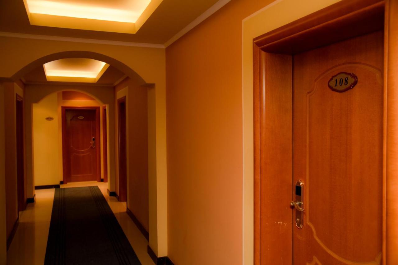 Imperial Hotel Ih Elbasan Eksteriør billede