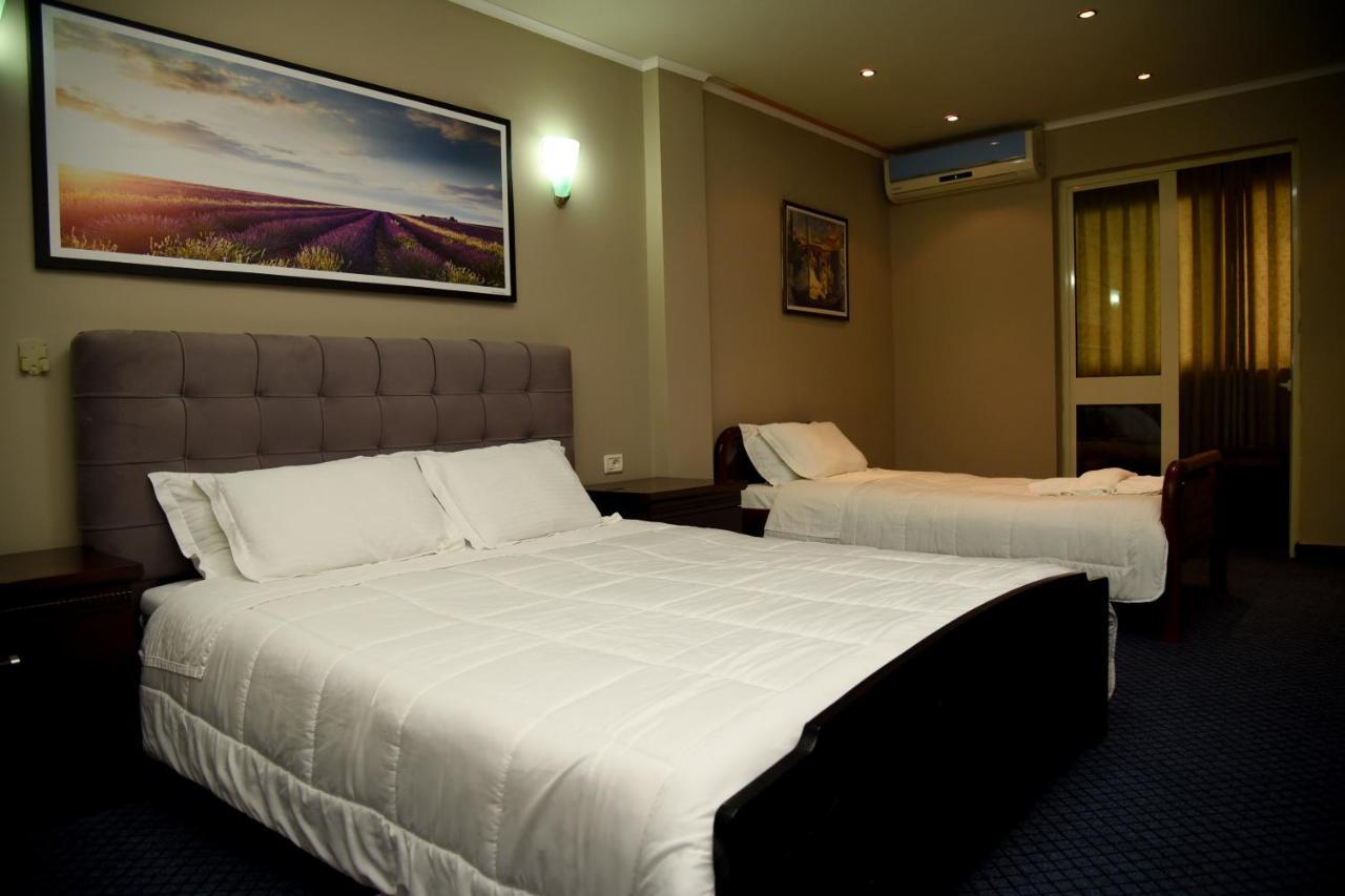 Imperial Hotel Ih Elbasan Eksteriør billede