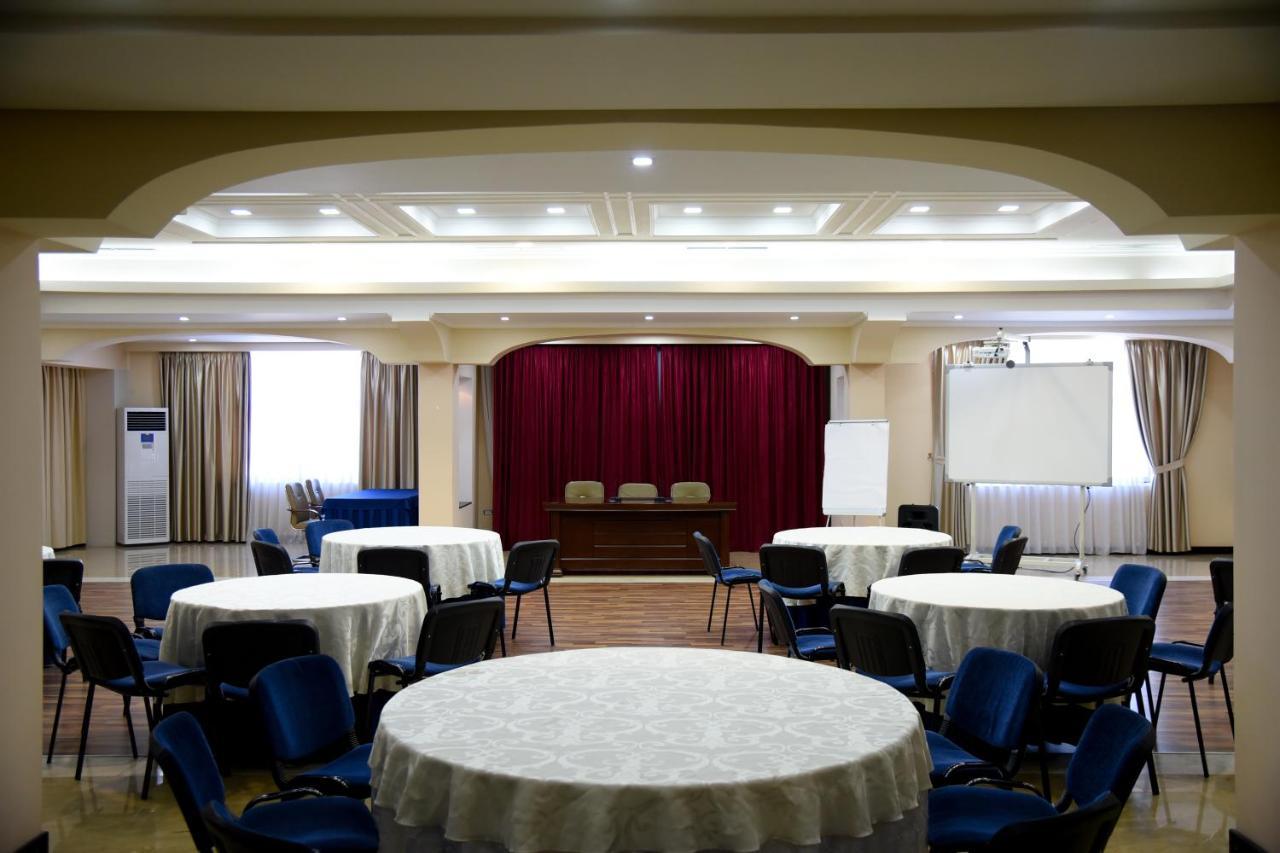Imperial Hotel Ih Elbasan Eksteriør billede