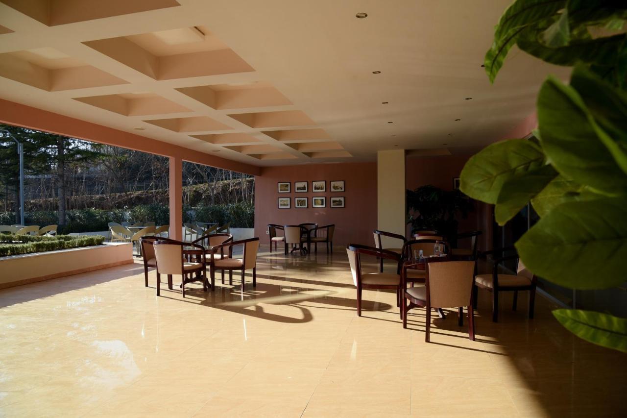 Imperial Hotel Ih Elbasan Eksteriør billede