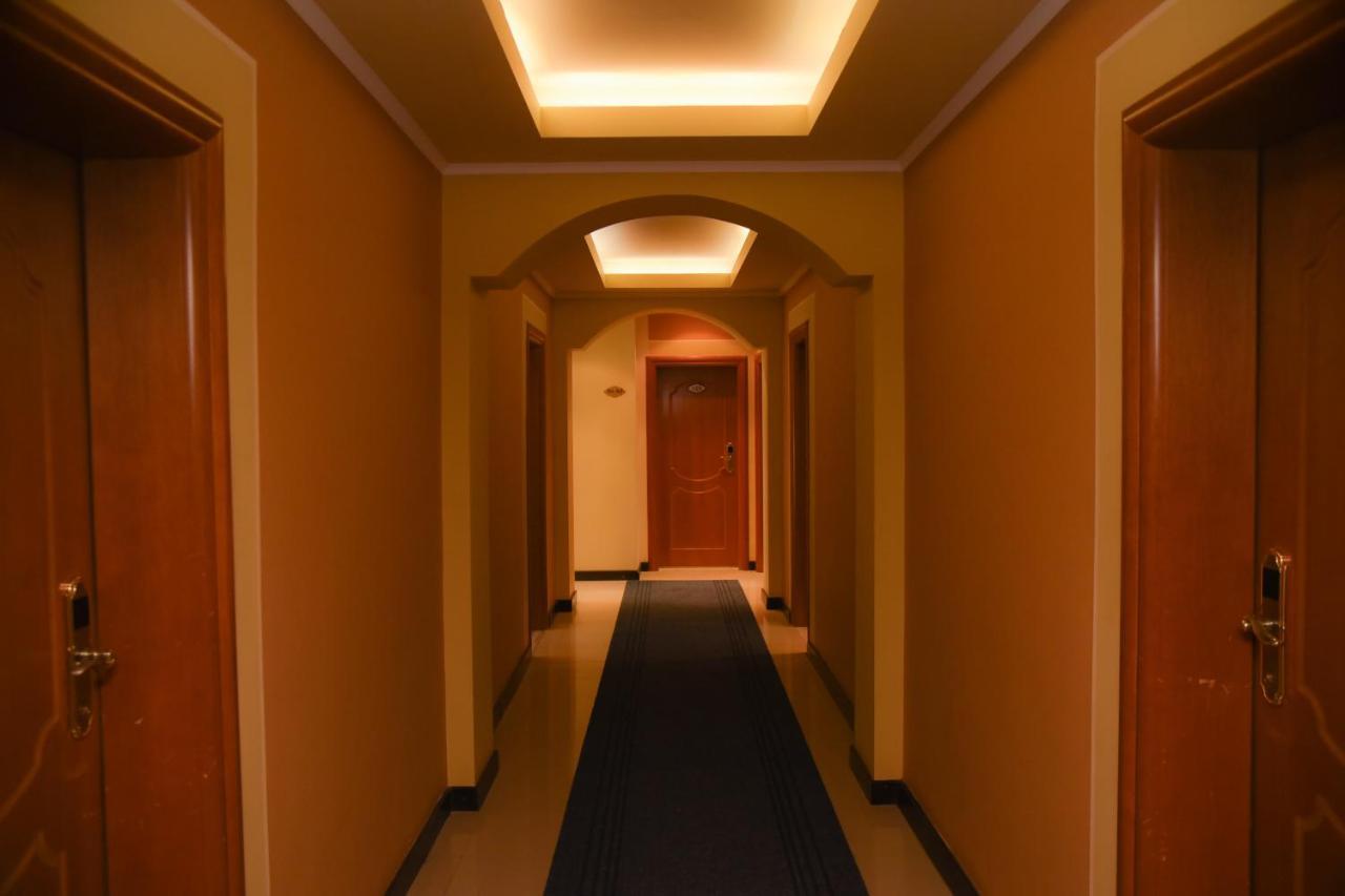Imperial Hotel Ih Elbasan Eksteriør billede