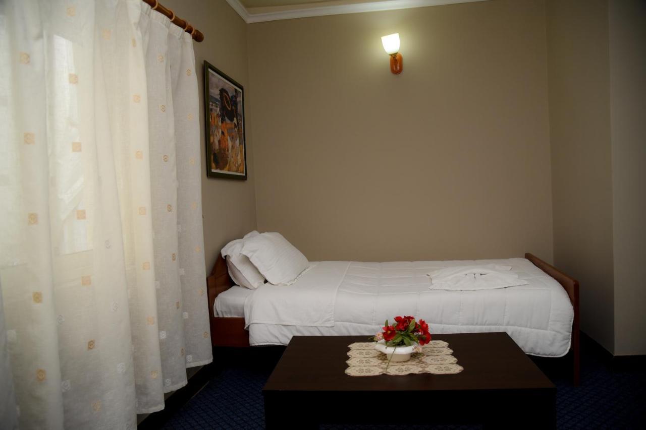 Imperial Hotel Ih Elbasan Eksteriør billede