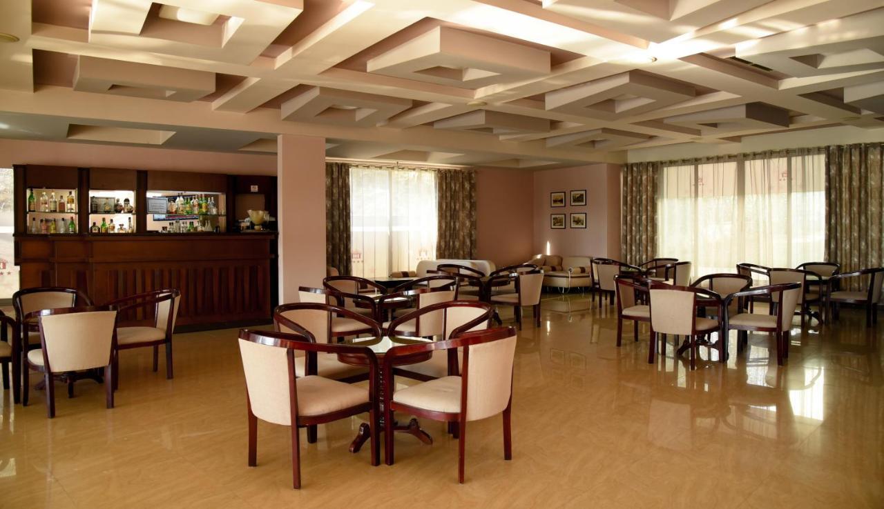 Imperial Hotel Ih Elbasan Eksteriør billede