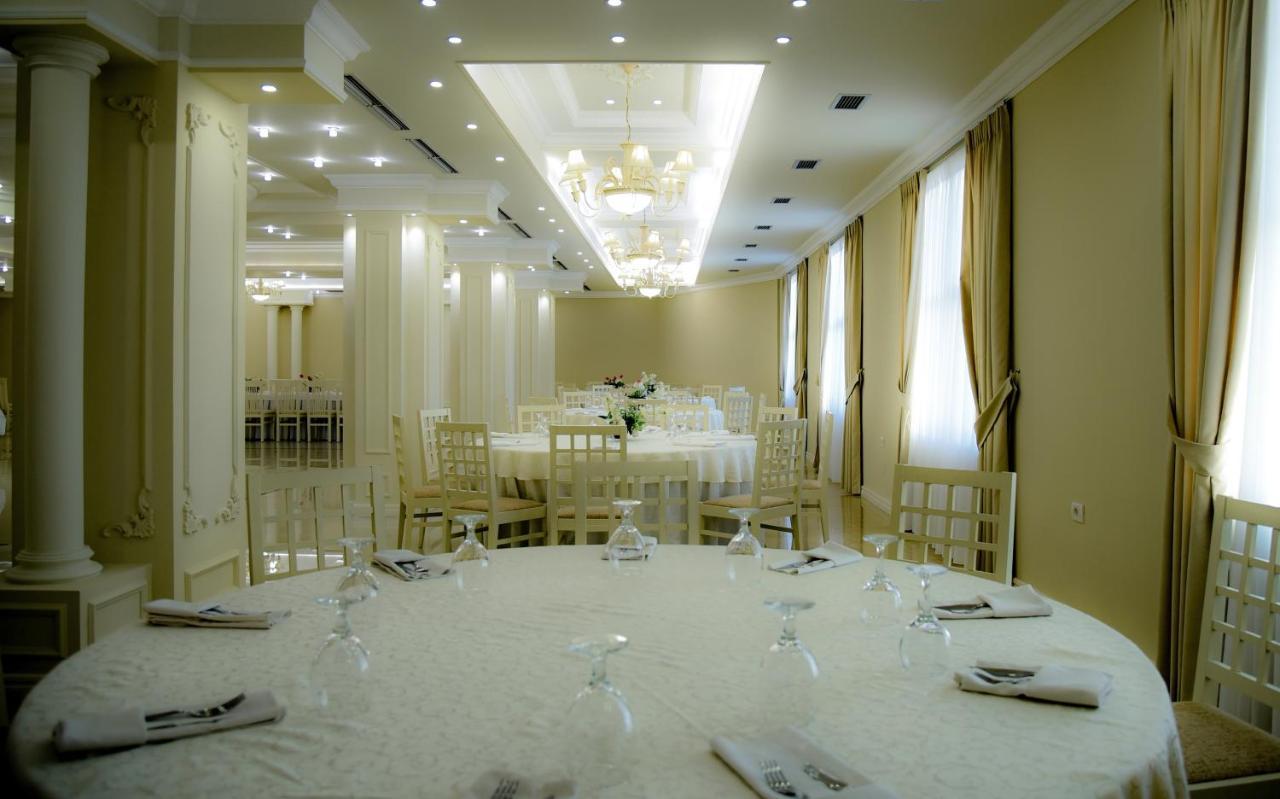 Imperial Hotel Ih Elbasan Eksteriør billede